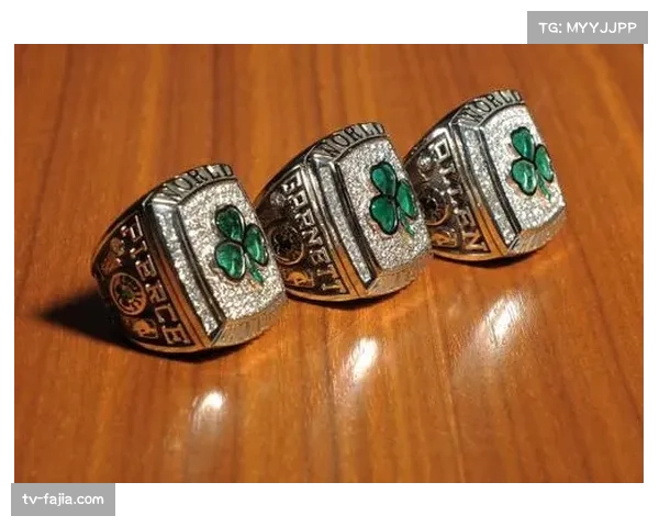 联盟与知名艺术家合作，推出全新总决赛奖杯与总冠军戒指设计